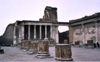 Pompéi : Basilique et Tribunal