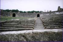 Amphithéâtre de Pompéi : gradins