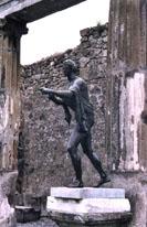 Pompéi : statue d'Apollon